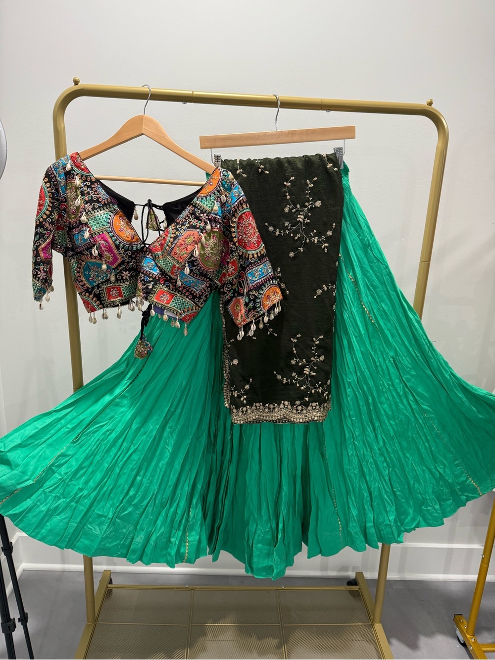 Designer Emerald Green Flared Chaniya Choli Lahenga